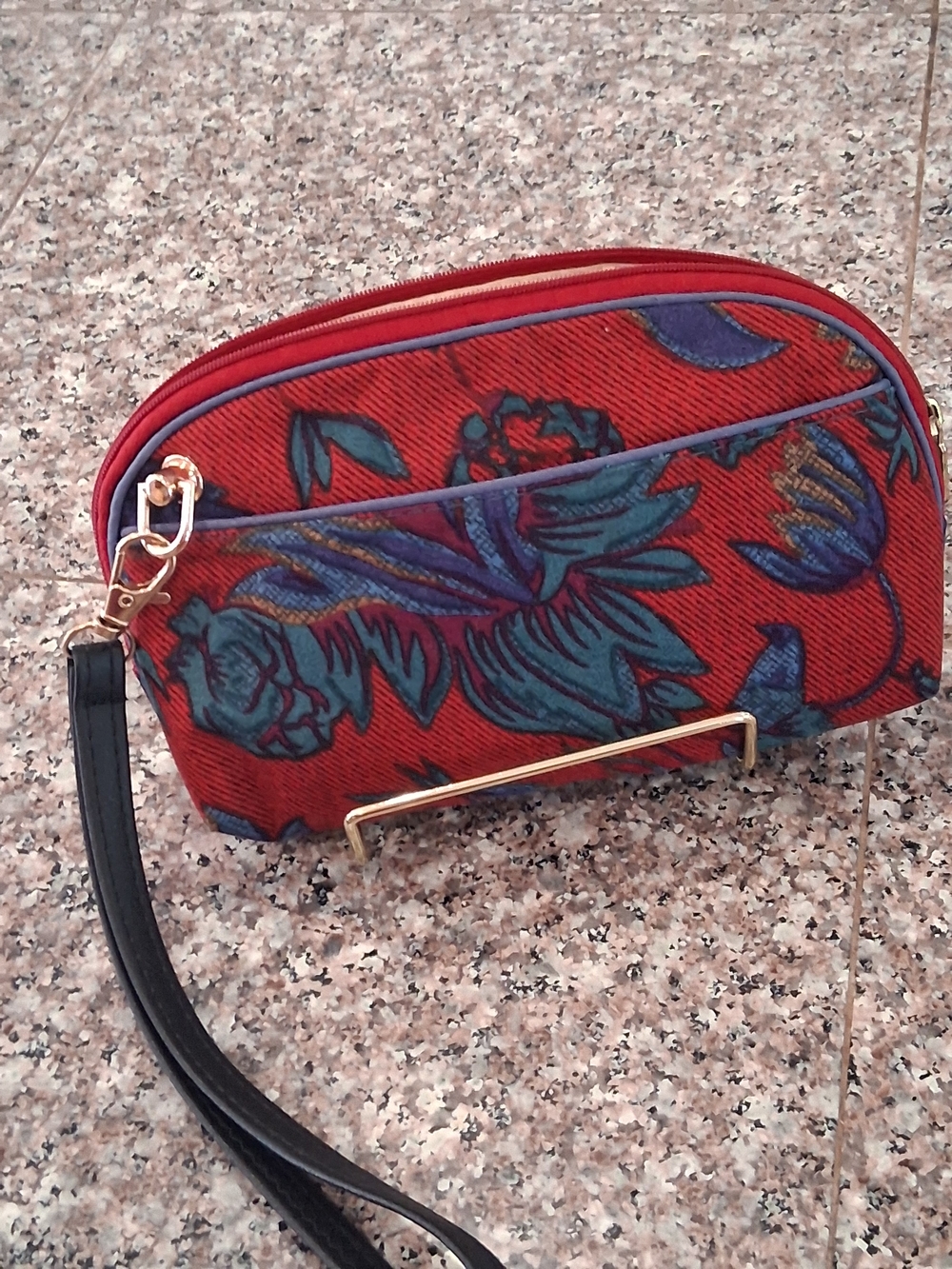 CHRISTIAN DIOR GWP Red Floral Wristlet Clutch Bag.